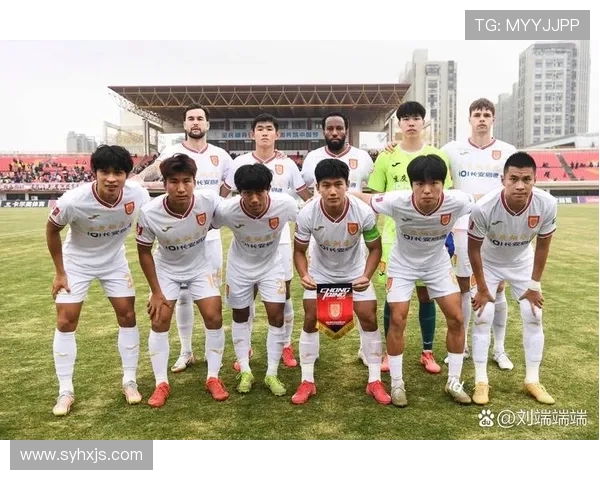 重庆铜梁龙开启首个中超赛季举行出征仪式